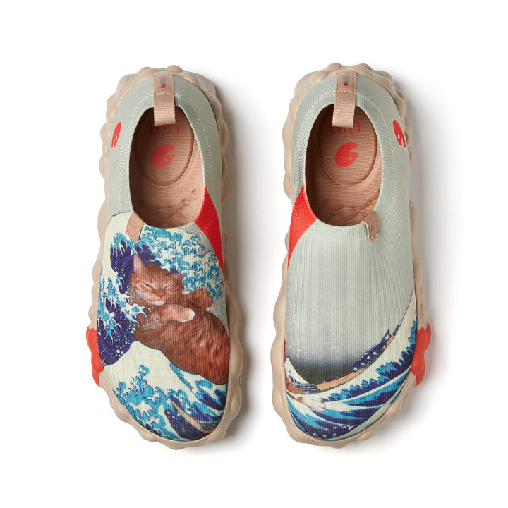 The Great Wave and the Cat 3 Women