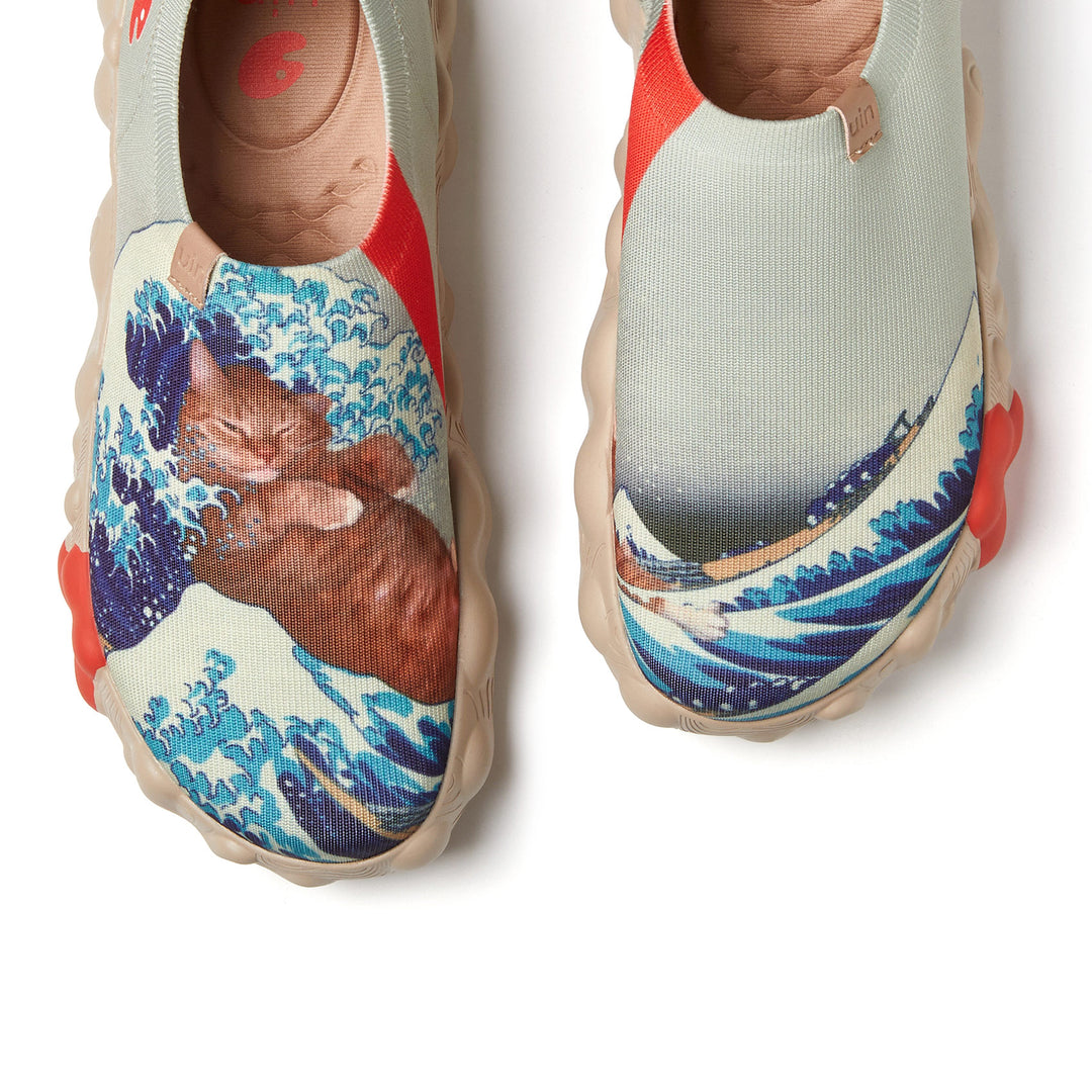 The Great Wave and the Cat 3 Women