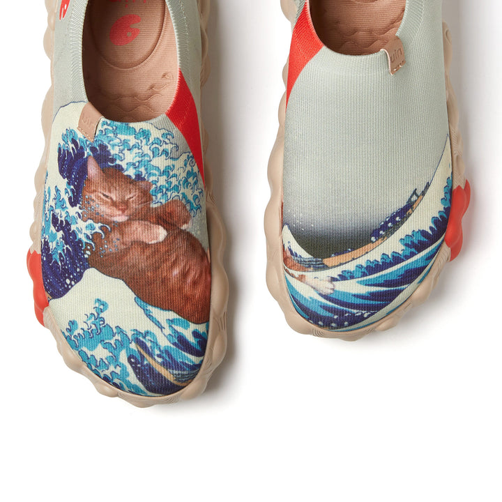 The Great Wave and the Cat 3 Women