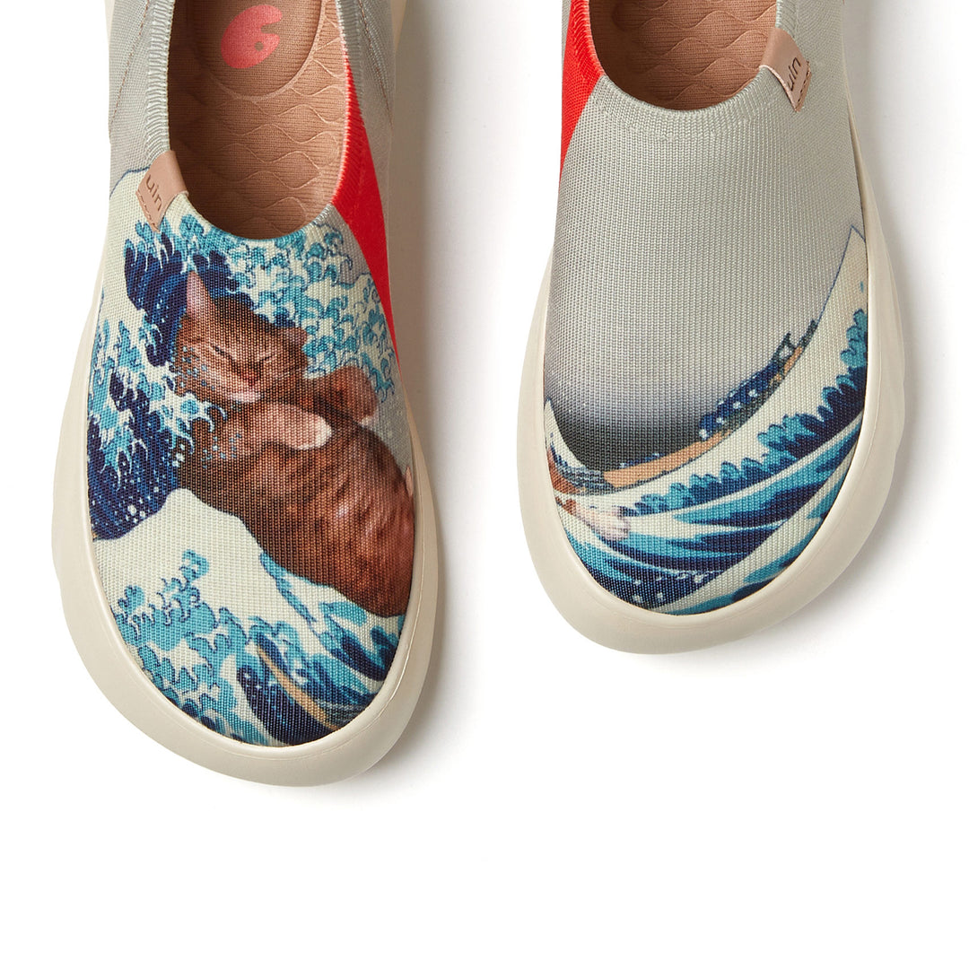 The Great Wave and the Cat 5 Toledo XV Women