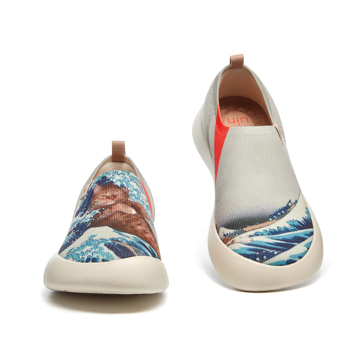 The Great Wave and the Cat 5 Toledo XV Women