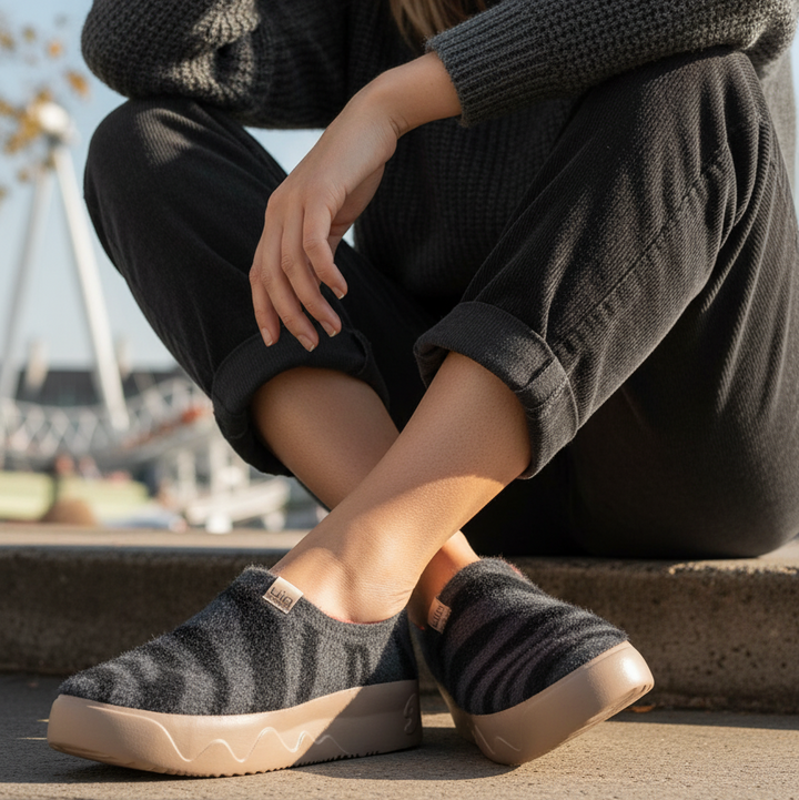 UIN Footwear Women Cement Black Toledo IX Women Canvas loafers