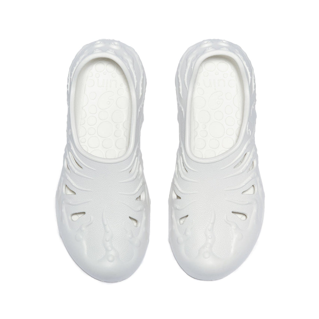 UIN Footwear Men Bright-Moon White Octopus II Men Canvas loafers