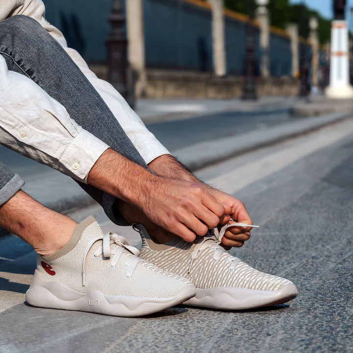Off-white Brown