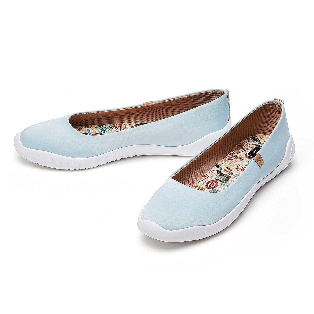 UIN Footwear Women Blue Sky Silk Minorca III Women Canvas loafers