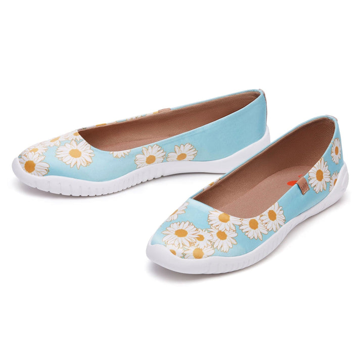 UIN Footwear Women Daisy Dew Minorca III Women Canvas loafers