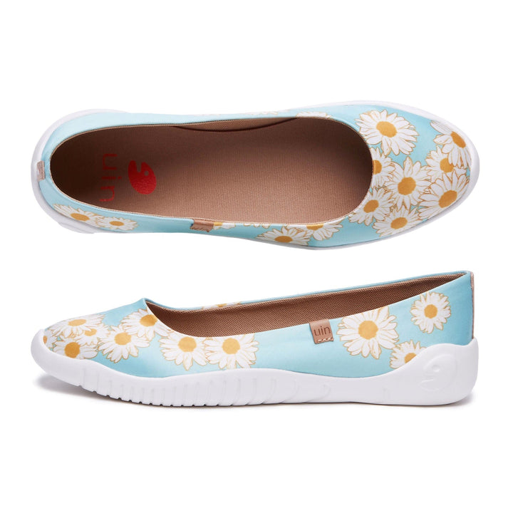 UIN Footwear Women Daisy Dew Minorca III Women Canvas loafers