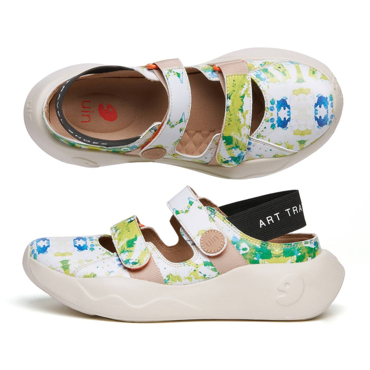 UIN Footwear Women Floral Suffusion San Sebastian III Women Canvas loafers