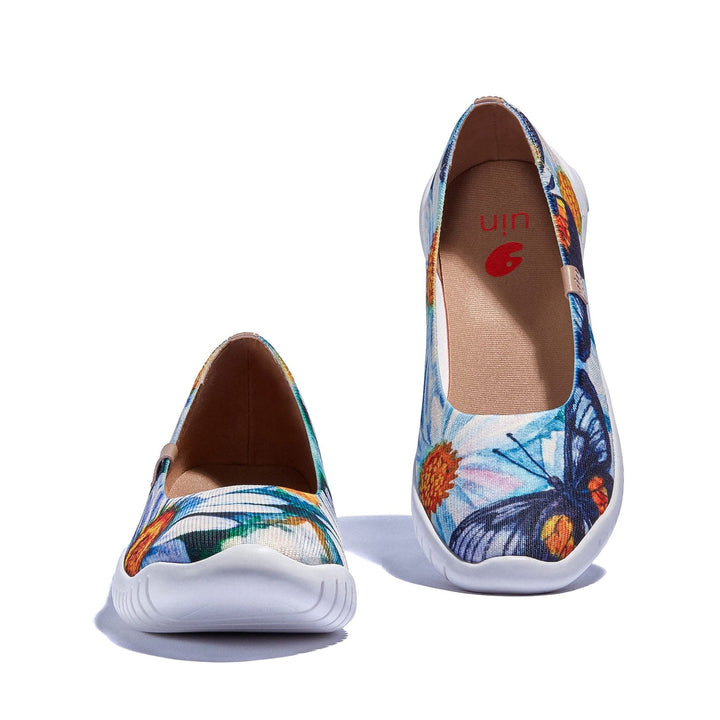 UIN Footwear Women Lingering Around Daisies Menorca III Women Canvas loafers