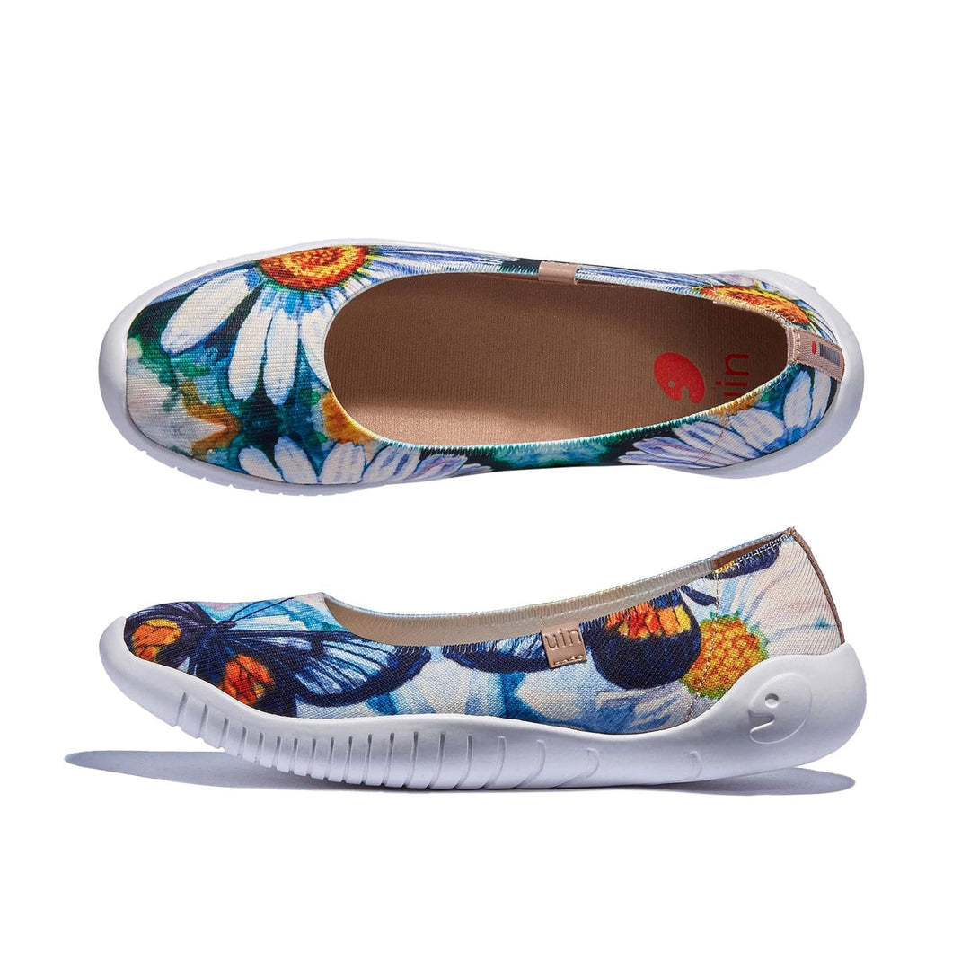 UIN Footwear Women Lingering Around Daisies Menorca III Women Canvas loafers