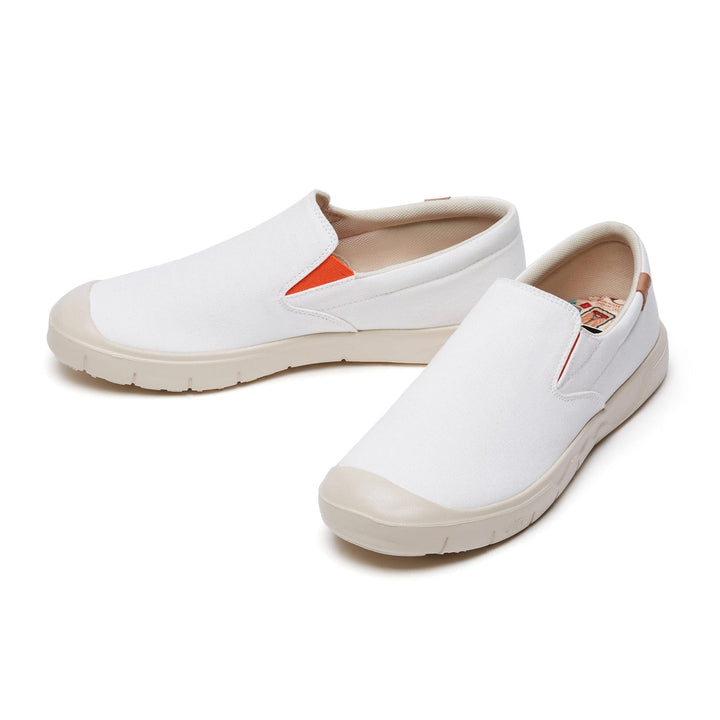 UIN Footwear Women Pure White Cardiz I Women Canvas loafers