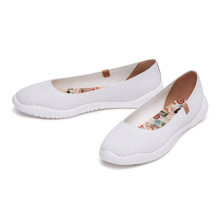 UIN Footwear Women Pure White Knitted Minorca III Women Canvas loafers