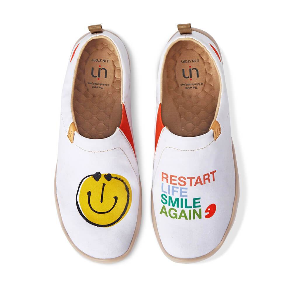 UIN Footwear Women Smiley Canvas loafers