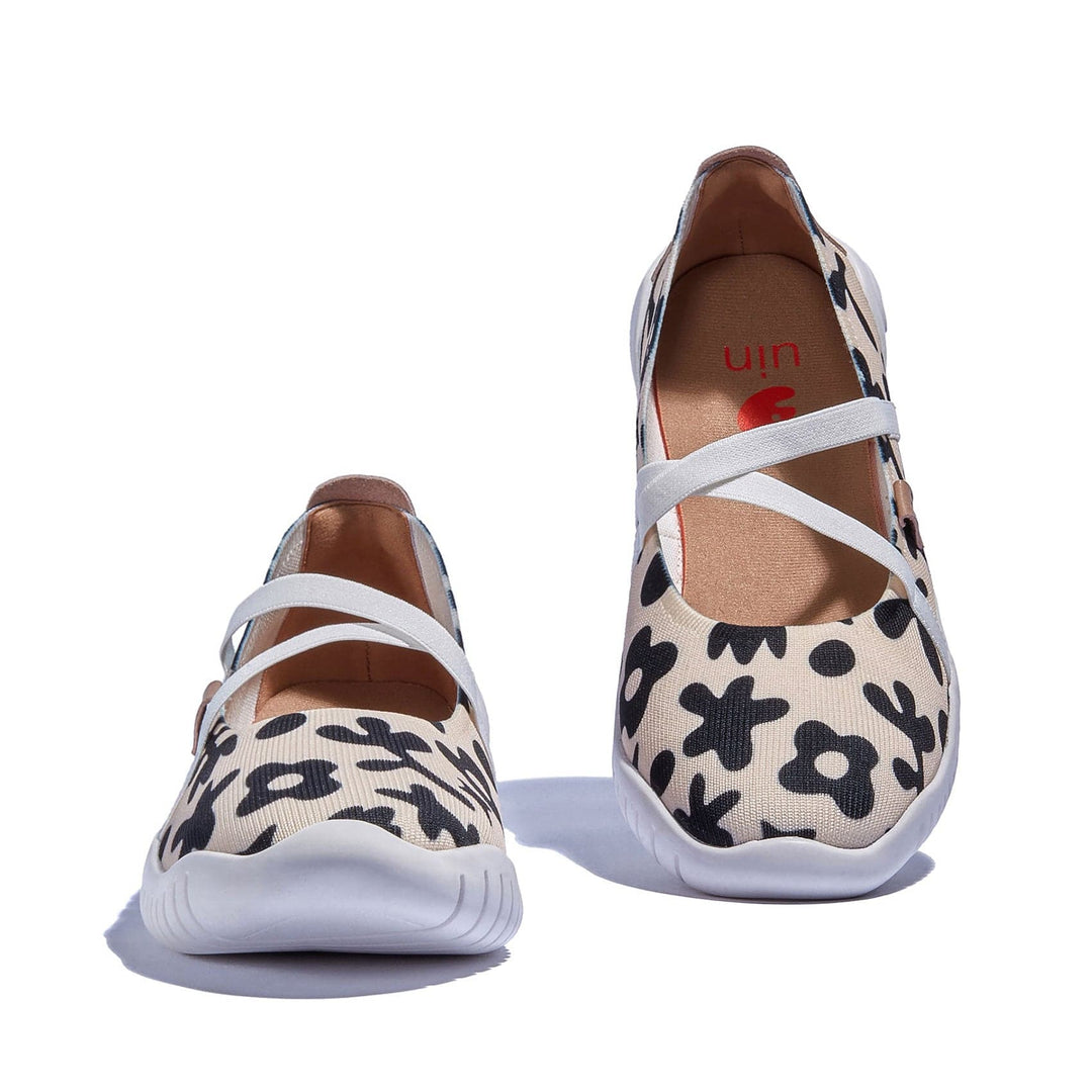 UIN Footwear Women Spotted Flowers Menorca VII Women Canvas loafers