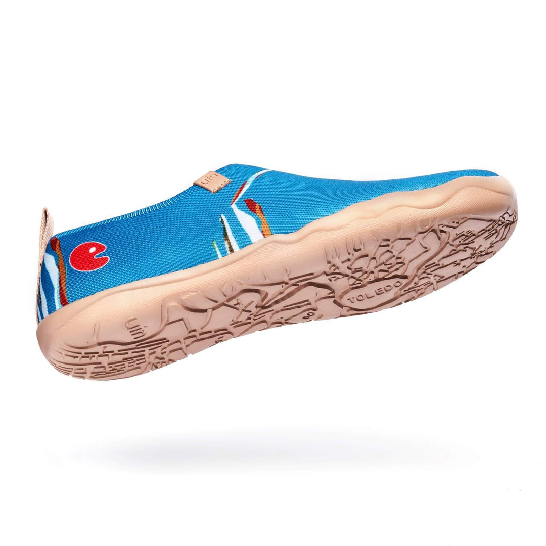 UIN Footwear Women Waving Bunting Canvas loafers