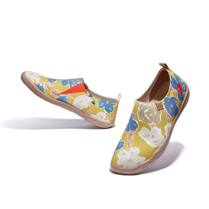 UIN Footwear Women Wildflower Fragrance Toledo I Women Canvas loafers